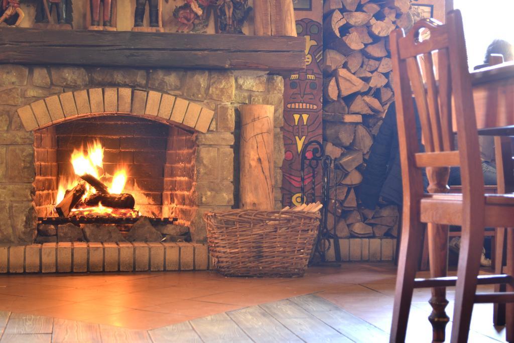 Restaurant A Penzion Steak Station Pardubice Ngoại thất bức ảnh