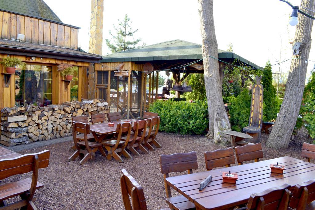 Restaurant A Penzion Steak Station Pardubice Ngoại thất bức ảnh